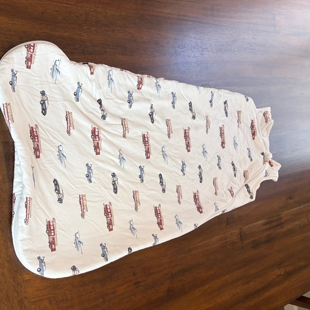 Kyte BABY first responder print sleep walker Size M 1.0 TOG